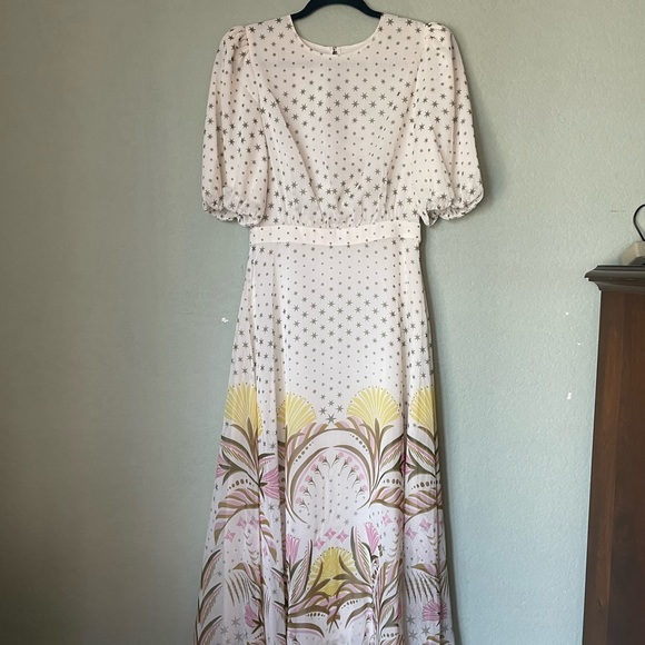 BNWT Dress. - Picture 1 of 6